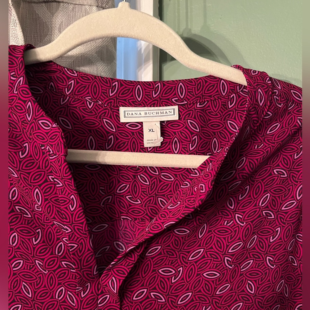 Dana Buchman red blouse size extra large - Picture 2 of 5